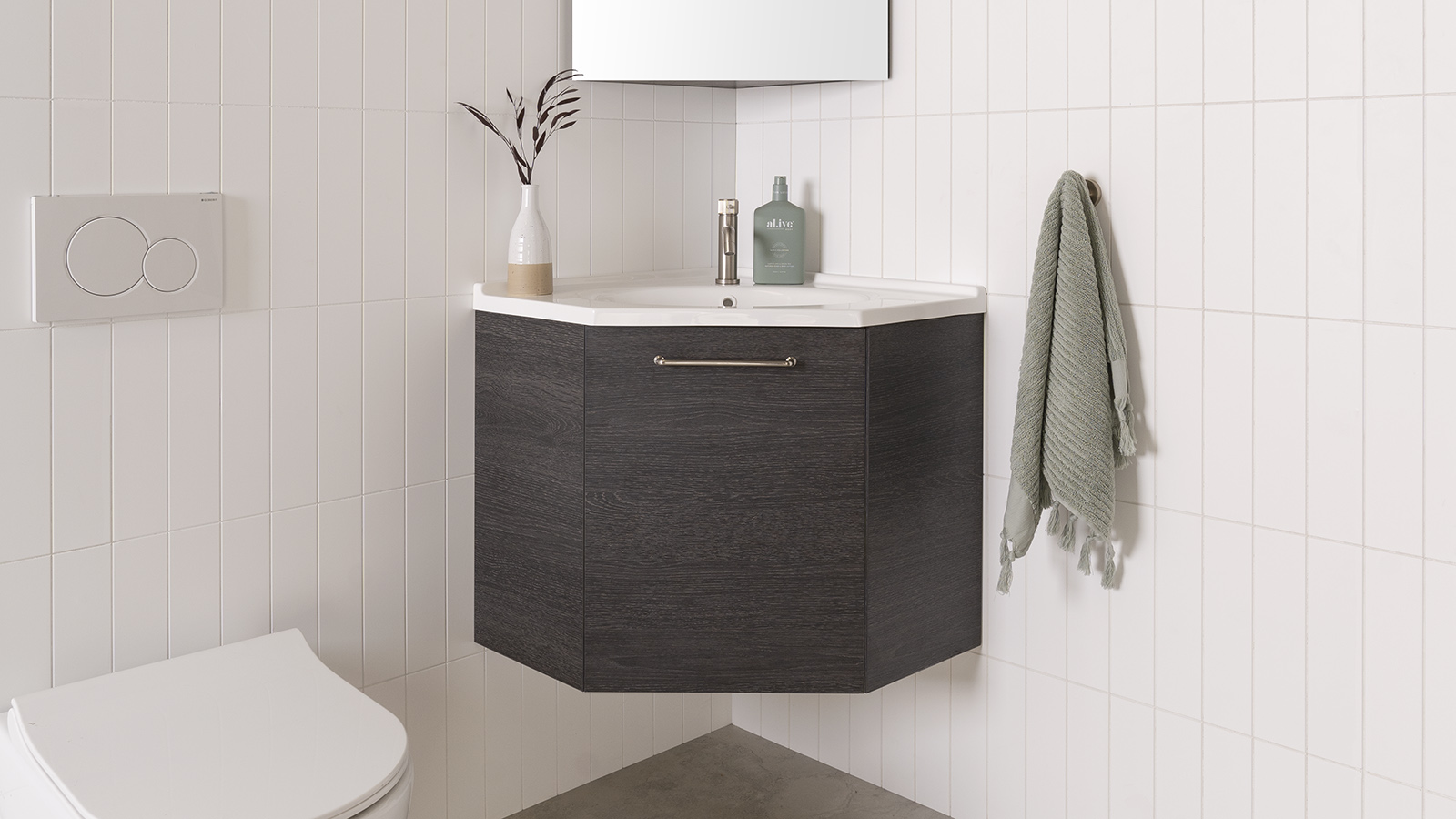 Glacier Corner WH 6X6 Front 16X9 Web