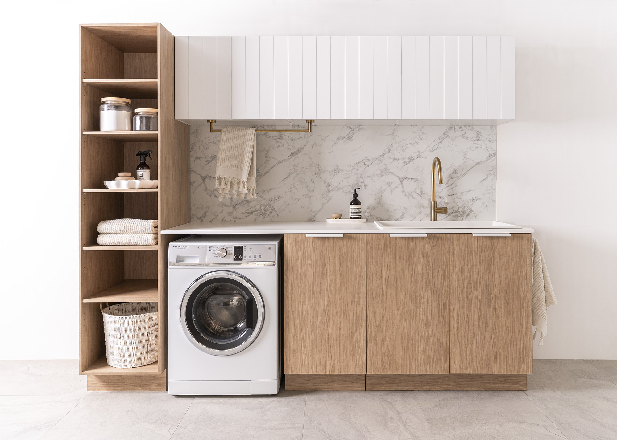 Decor & Classic Boston Oak Front No Tiles 5X7 Web