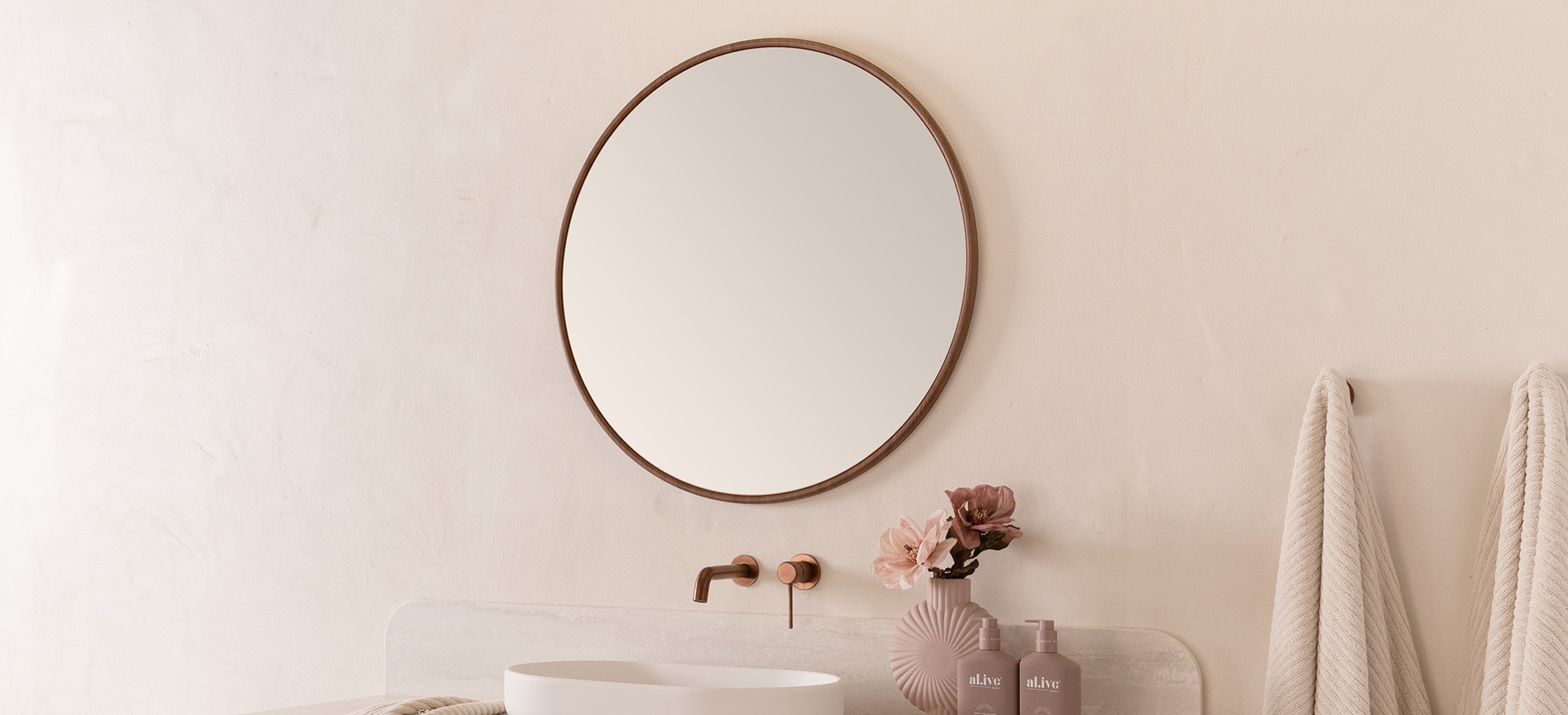 Harper 1500 Florentine Walnut Angle 1920X875 Web